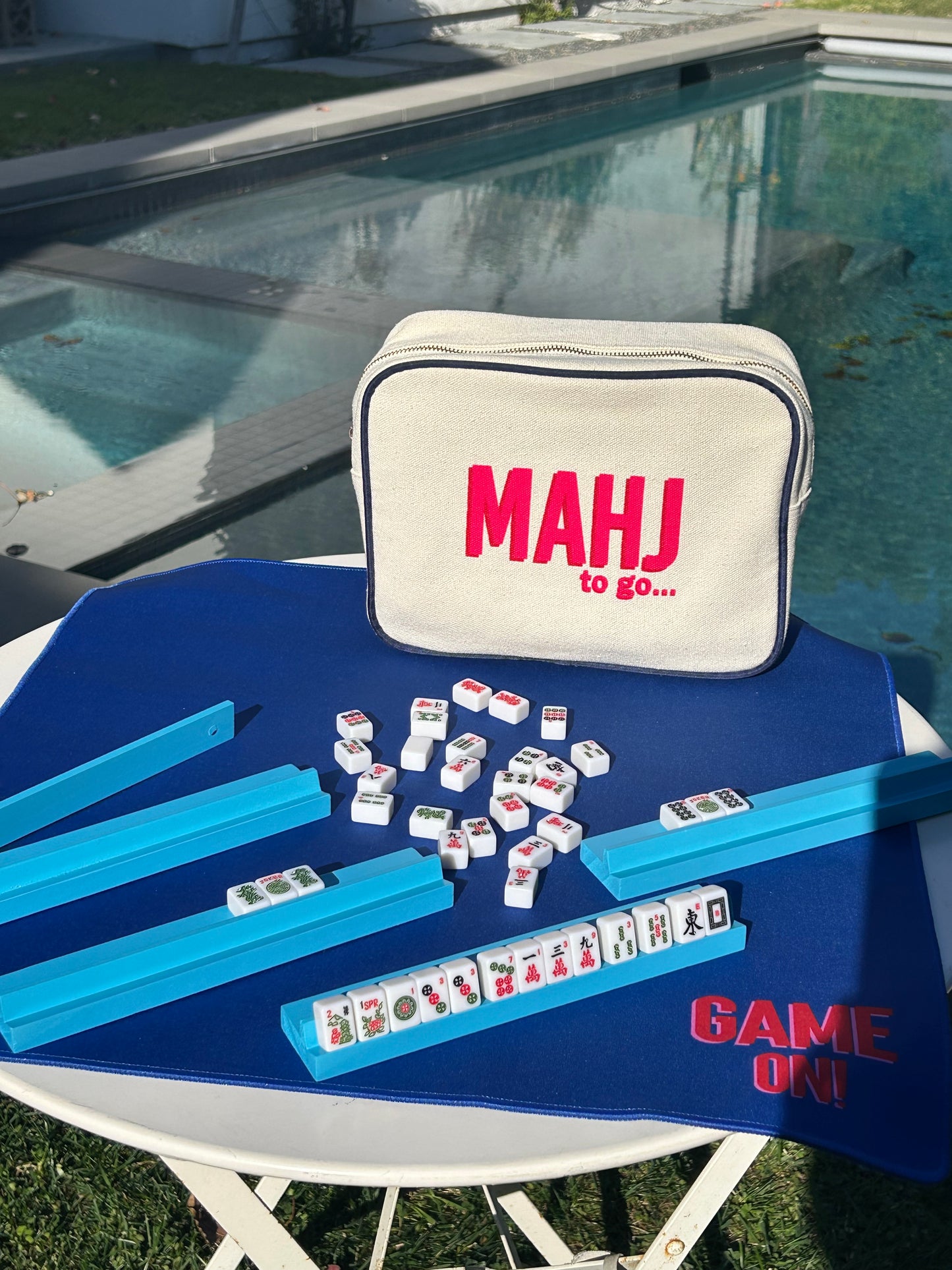 Canvas Preppy with Blue game mat: Full travel set with 4 blue racks (one has a magnetic pusher stick to be at shared)